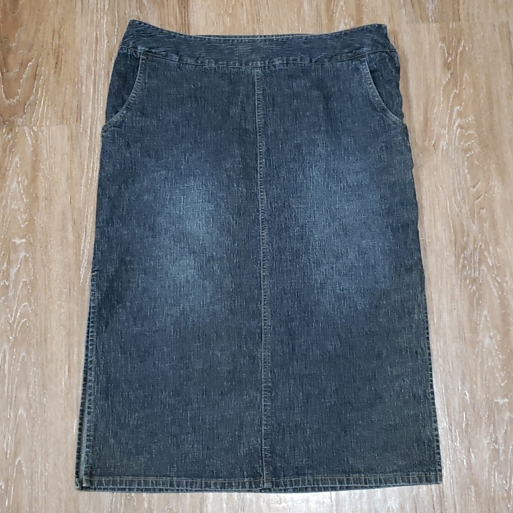 (14) Contrast Denim Stretch Midi Jean Skirt Fitted Contemporary Classic Denim